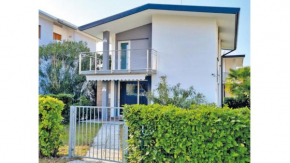 Apartment in villa with private garden Bibione